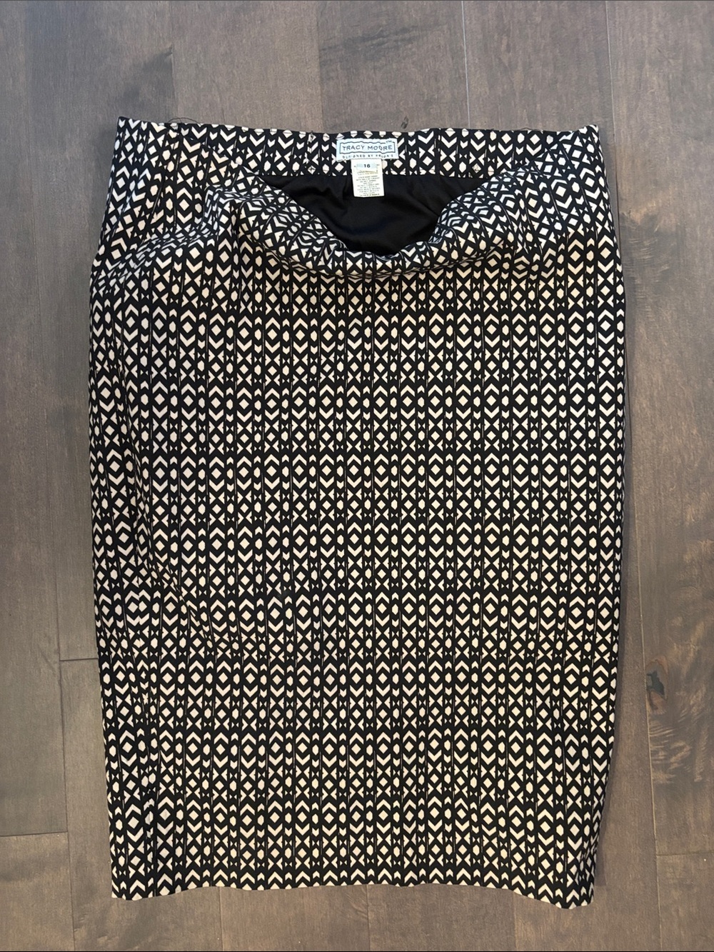 Tracy Moore White & Black Geometric Pencil Skirt designed by Freda’s